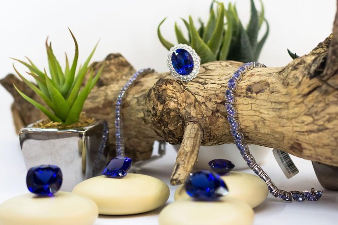 Tanzanite Tour in Arusha - Gem Grading Demonstration