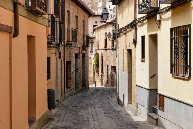 Toledo Full Day Tour With Tapas and Wine - What to Expect During the Tour