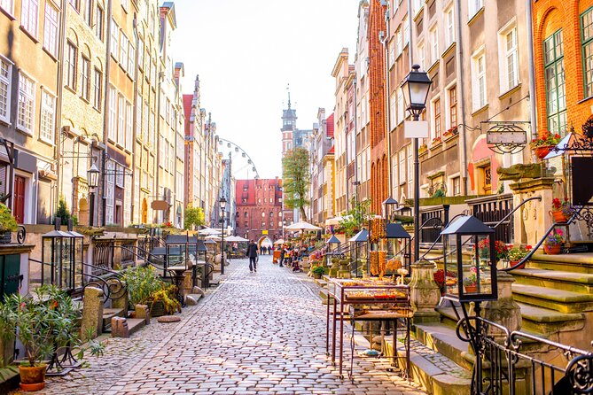 Town Hall and Gdansk Old Town Private Tour With Tickets - Meeting Point