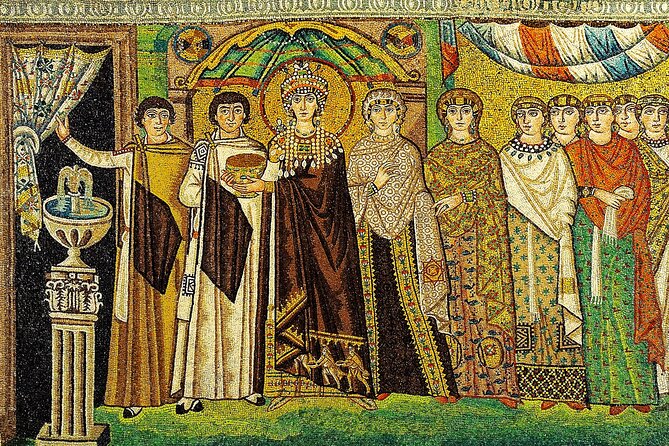 Visit Ravenna on Your Way to Venice - Including Private Transfer
