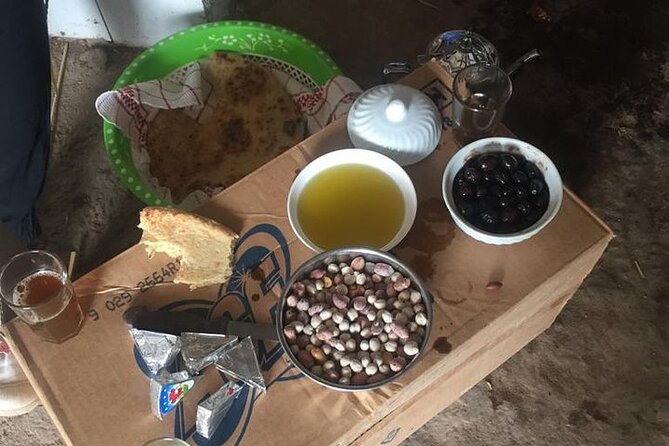 Visit the Oasis & Tea at the Basketmaker. - Price and Guarantee Details