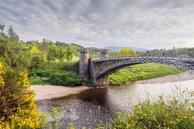 Whisky, Wool and Weaving in Scotland - Discover Glenfiddich Distillery