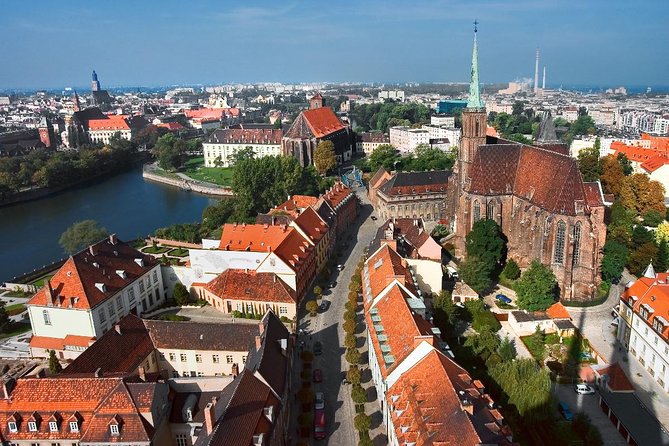 Wroclaw Small Group Tour With Lunch and Entrance Fees From Warsaw - Group Size and Pricing