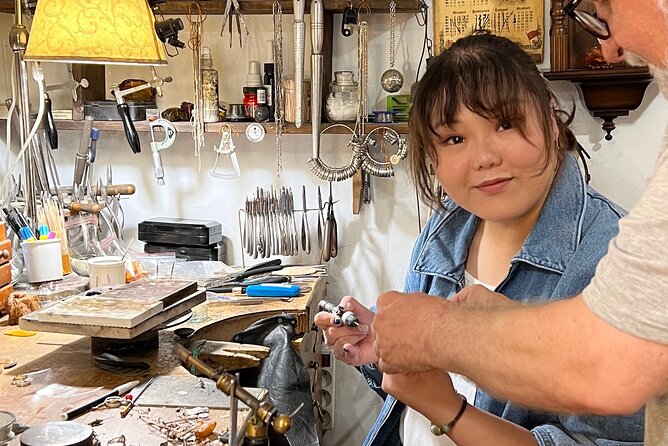 1 Hour Gdansk Amber Workshop Tour - Workshop Description and Inclusions