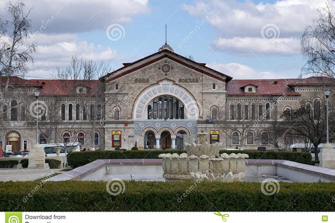 4 Hours Walking City Tour Chisinau Moldova - Meeting Point Details