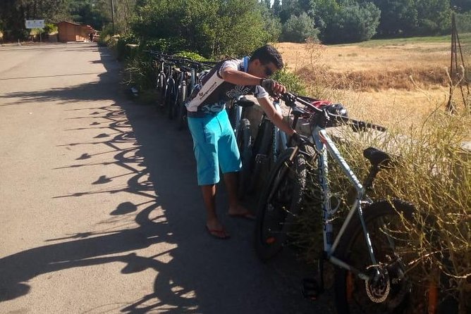 7 Days Cycling Road From Marrakech to Erg Chabi in Morocco - Day 1: Marrakech - Tizi Ntichka - Ait Ben Haddou