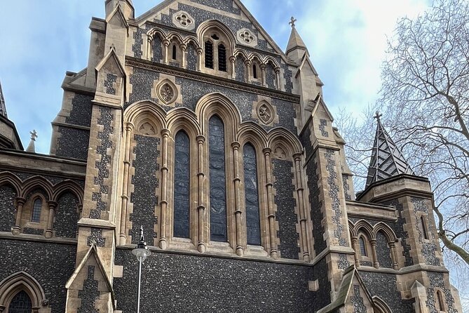 A Self-Guided Walking Tour of Shakespeare's London - The Sum Up