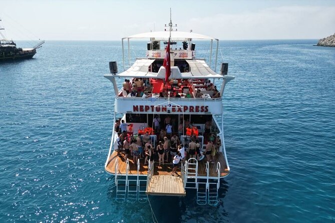 Alanya Neptun Boat With Unlimited Soft Drinks, Lunch & Transfer - Meeting and Pickup