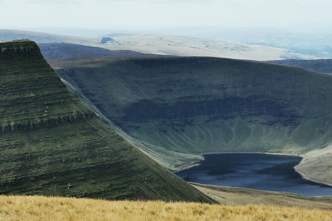 Brecon Beacons Full Day Mountain Hike