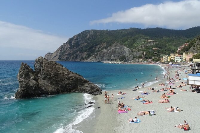 Cinque Terre Full-day Food Tour - Group Size and Guide