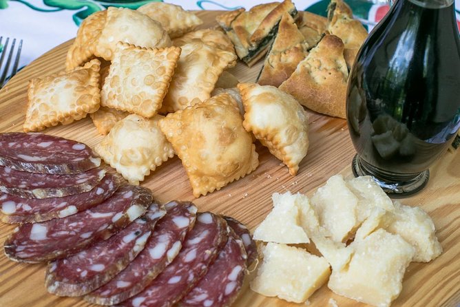 Dining Experience at a Locals Home in Parma With Show Cooking - Expectations Set