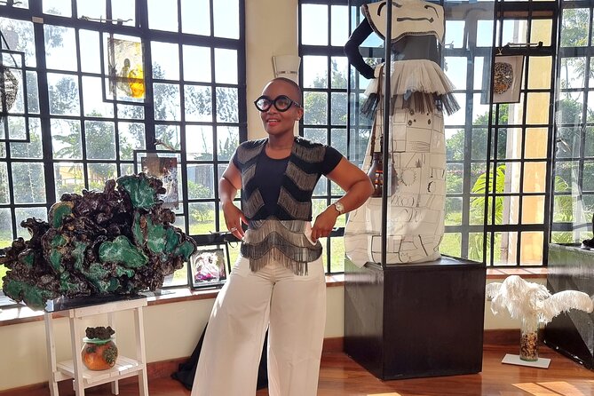 Eclectic Fashion & Art Tour in Nairobi With a Wardrobe Stylist - Transportation and Logistics