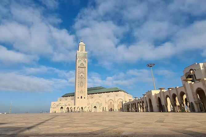 From Casablanca to the Soul of Marrakech: 2-Day Medina Tour