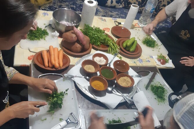 Funny Family Cooking Class in Blue City - Meeting Details