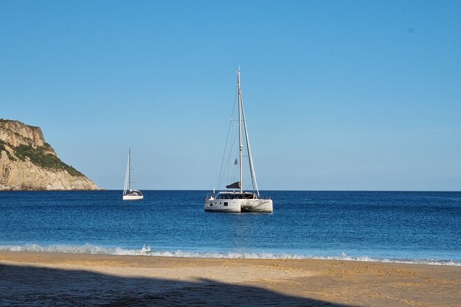 Half Day Catamaran Tour in Algarve - Lagos - Included Amenities