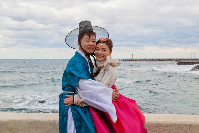 [Jeju] Hanbok Private Guide Tour & Photo Session in Beautiful Yongduam Rock, - Photo Session Details