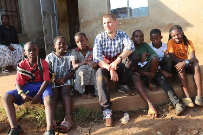 Kampala Guided Walking Tour - Maximum Travelers and Fitness Level