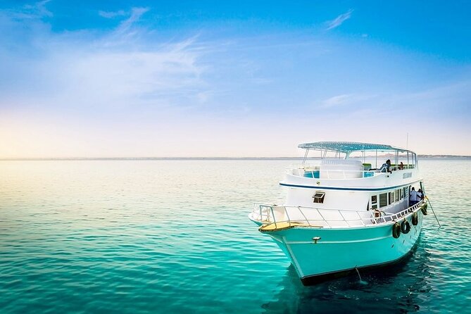 Orange Bay Island Snorkeling Trip With Parasailing - Trip Activities and Inclusions