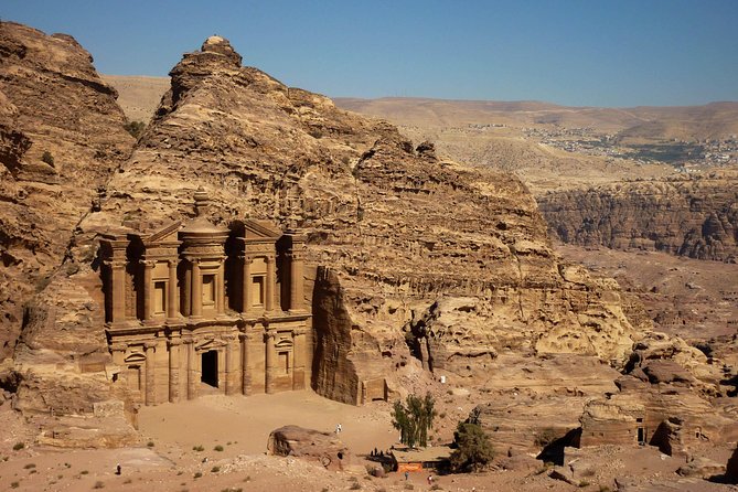 Petra Day Tour- Best of Petra Tour From Amman With Guide and Lunch Included - Lunch Experience