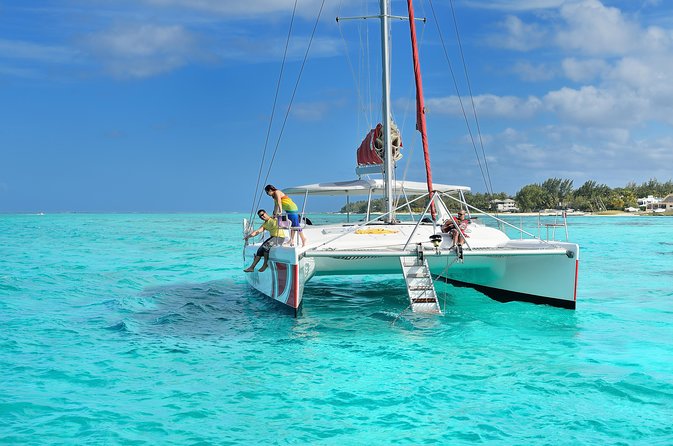 Private Charter Full Day Cruise: Île Aux Cerfs - Lunch Options and Extras