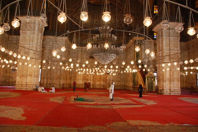 Private Excursion To Giza Pyramids, Old Cairo, Citadel Including Lunch - Pricing and Booking