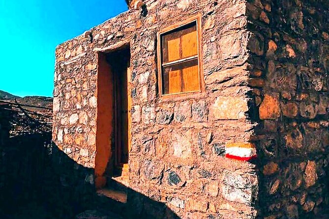 Private Full-Day Jebel Akhdar-Al Suwjara Village Tour - What To Expect