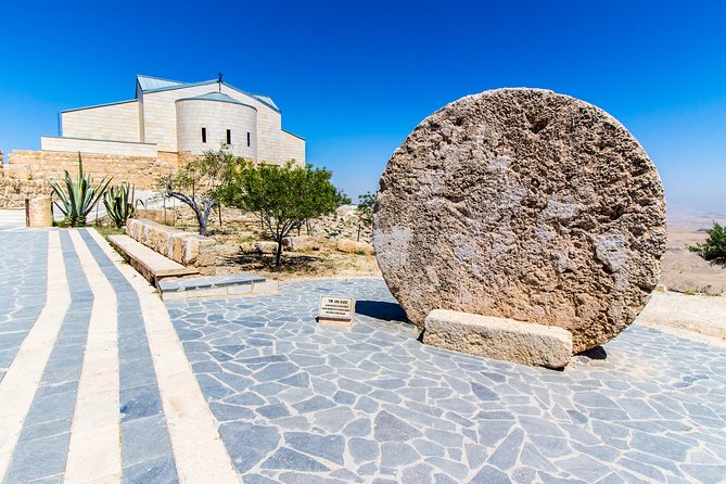 Private Full Trip of Madaba City Mosaics,Mount Nebo,Dead Sea & Amman Sightseeing - Traveler Experiences