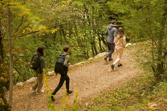 Private Guided Hiking Tour From Yenokavan to Lastiver Anapat - Location Details