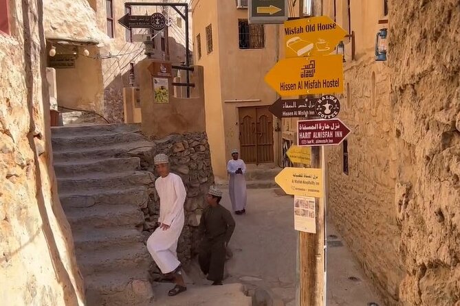 Private Nizwa - Al Hamra Old Village - Misfah Al Arbyeen - Full Day Tour - Pickup and Drop-off Information