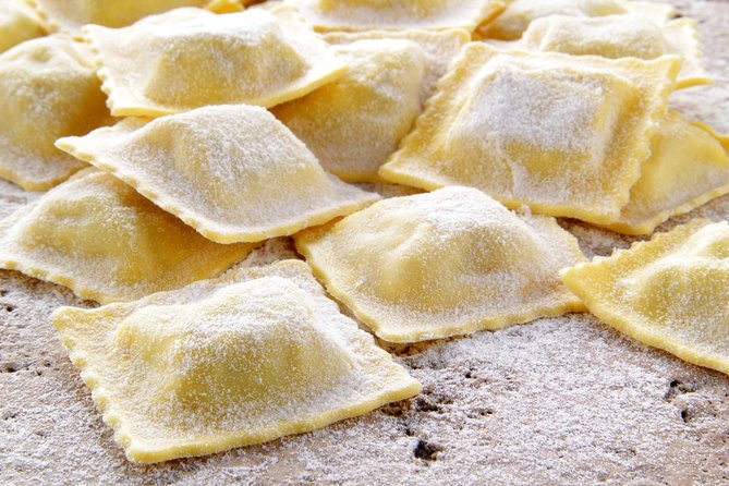 Private Pasta Making Class in the Vineyard With Wine Tour in Rome Countryside