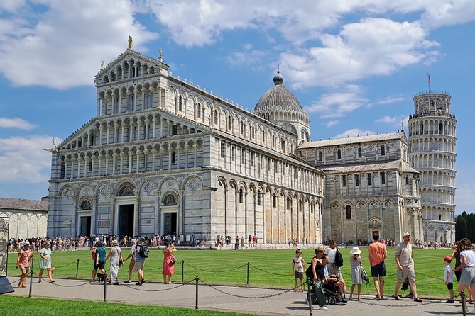 Private Tour of Pisa With Leaning Tower and Cathedral Entry