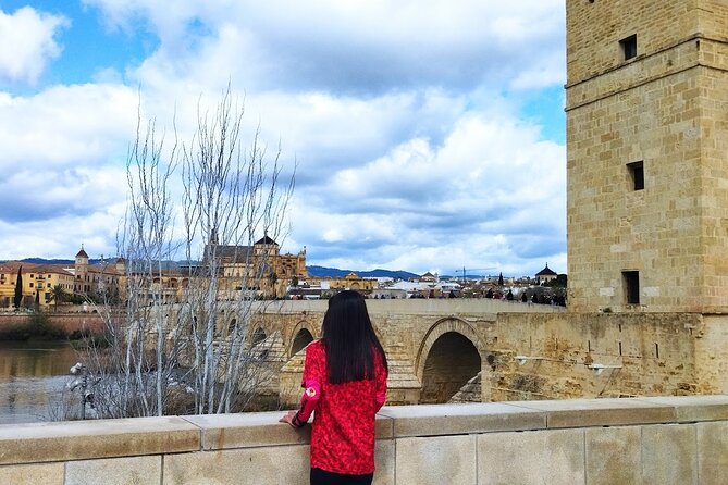 Private Tour Running Through the Historic Center of Córdoba - Tour Inclusions