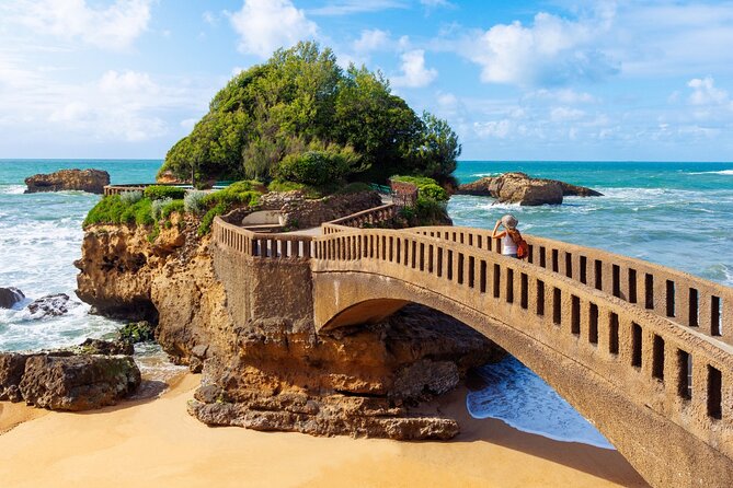 Private Tour to Biarritz and Baiona From Bilbao - Transportation Details