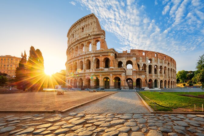 Rome Center: Walking Tour With Audio Guide on App