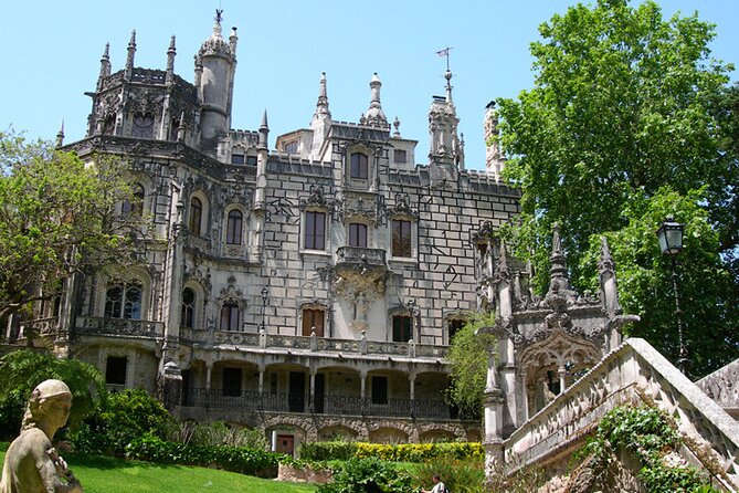 Sintra and Cascais Private Tour With Transportation
