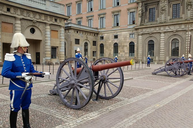 Small Group Walking Tour of Gamla Stan With Swedish Fika - Inclusions and Exclusions