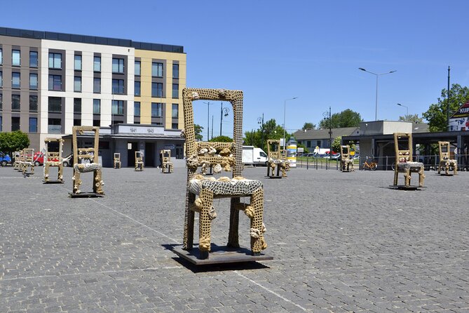 90 Minutes Small Group Krakow City Tour by Electric Car - Meeting Point Details