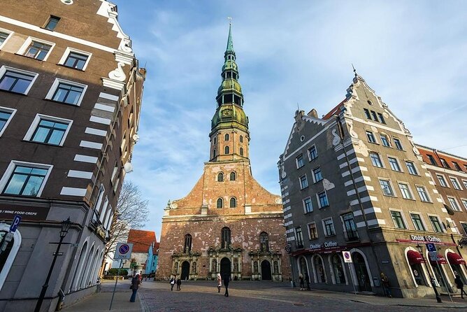 An Audio Tour of Old Riga: From St Peters Church to the Monument of Freedom - Good To Know