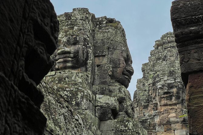 Angkor Wat Sunrise and Market Tour by Jeep