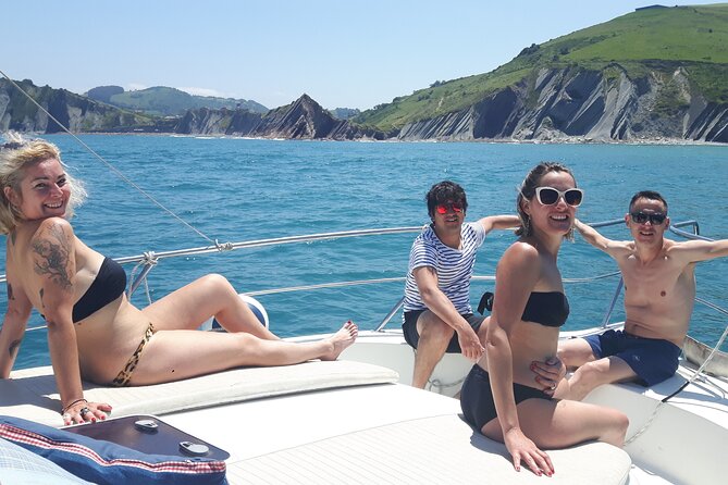 Bachelorette Party on a BOAT in SAN SEBASTIAN - Good To Know