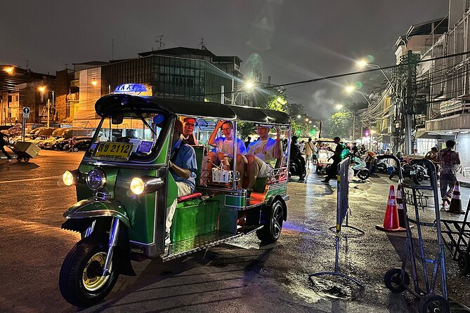 Bangkok Night Tour: Food, Temple & Tuk Tuk - Good To Know