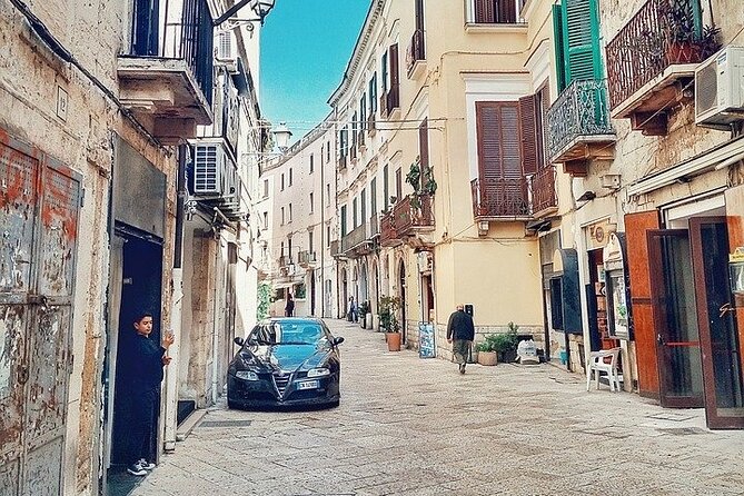 Bari Private Walking Tour With A Professional Guide - Good To Know
