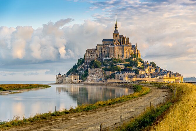Bayeux Mont Saint-Michel Private Day Trip - Good To Know