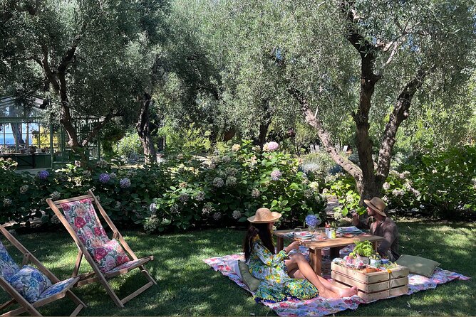 Botanical Picnic in a Historical Garden in the Heart of Sorrento - Good To Know