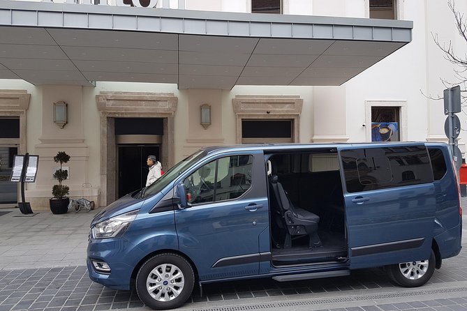 Budapest Private Departure Transfer: From Hotels to Railway Station