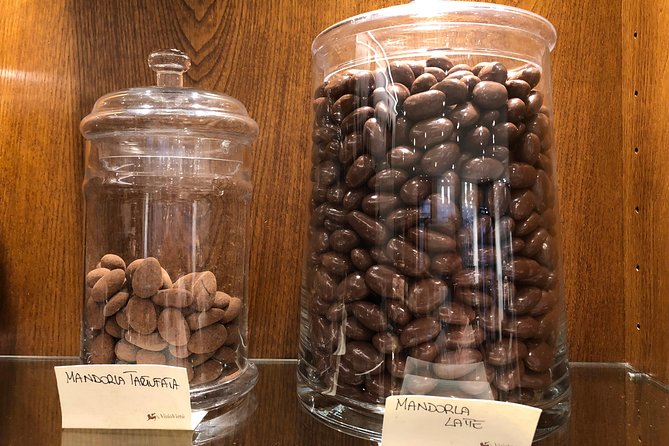 Chocolate Workshop in Venice - Chocolate Making Process