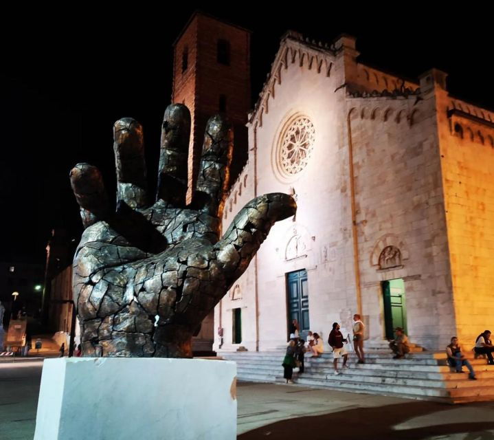 Day Tour Art Galleries & Wine Tasting