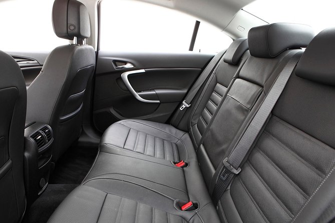 Departure Private Transfer Riga City to Riga Airport RIX by Sedan Car - Good To Know