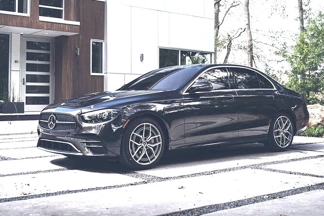 Departure Transfer: Lisbon to Lisbon Airport LIS in Business Car - Good To Know