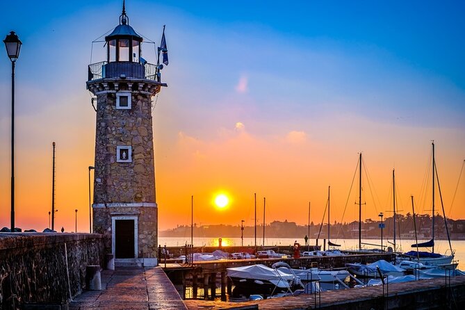 Desenzano Sunset Walking and Boat Tour With a Drink on Board - Good To Know